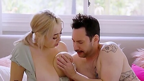 My Stepfather Knows How To Fuck Me Well